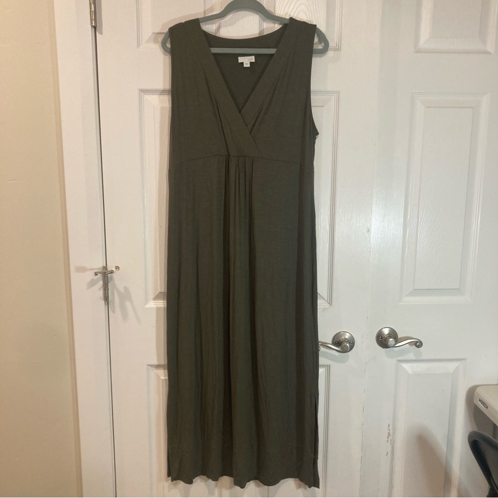 J. Jill quiet luxury classic olive green jersey knit sleeveless maxi dress sz L